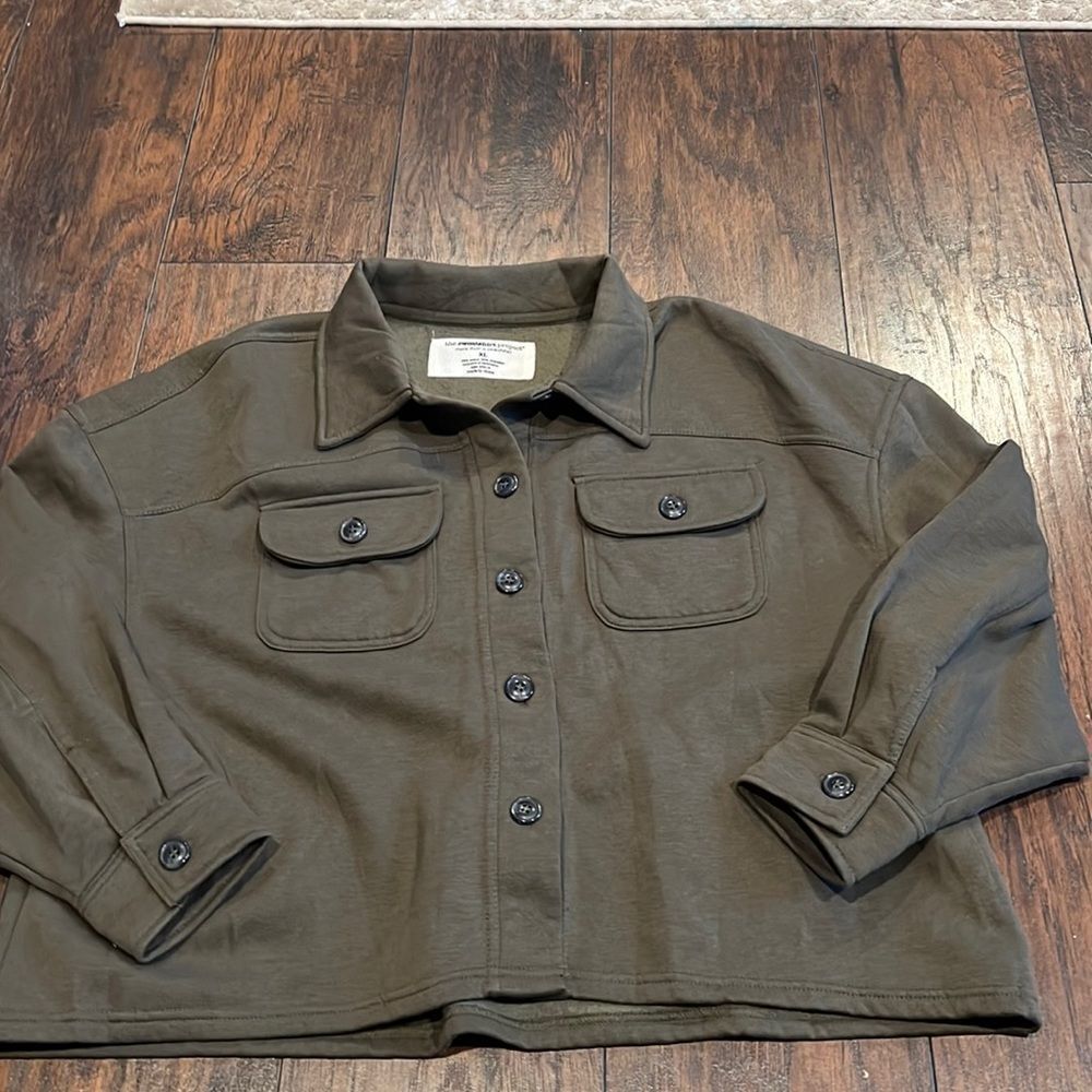 Sweatshirt Project‎ light fleece lined jacket army green in EUC button up